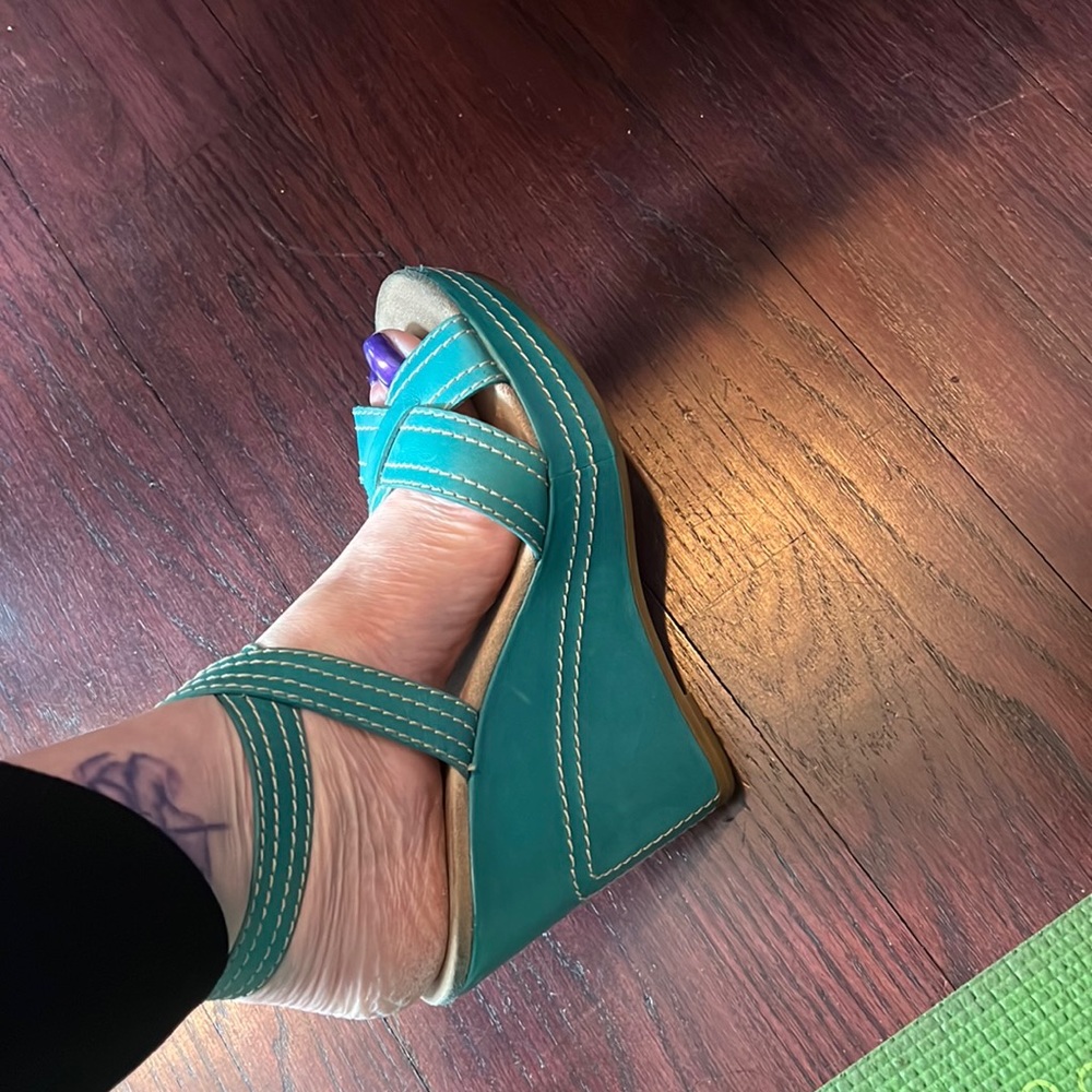 😻😻 Marc Jacobs aqua size 5 platforms - criss cross ankle strap GUC 😻😻